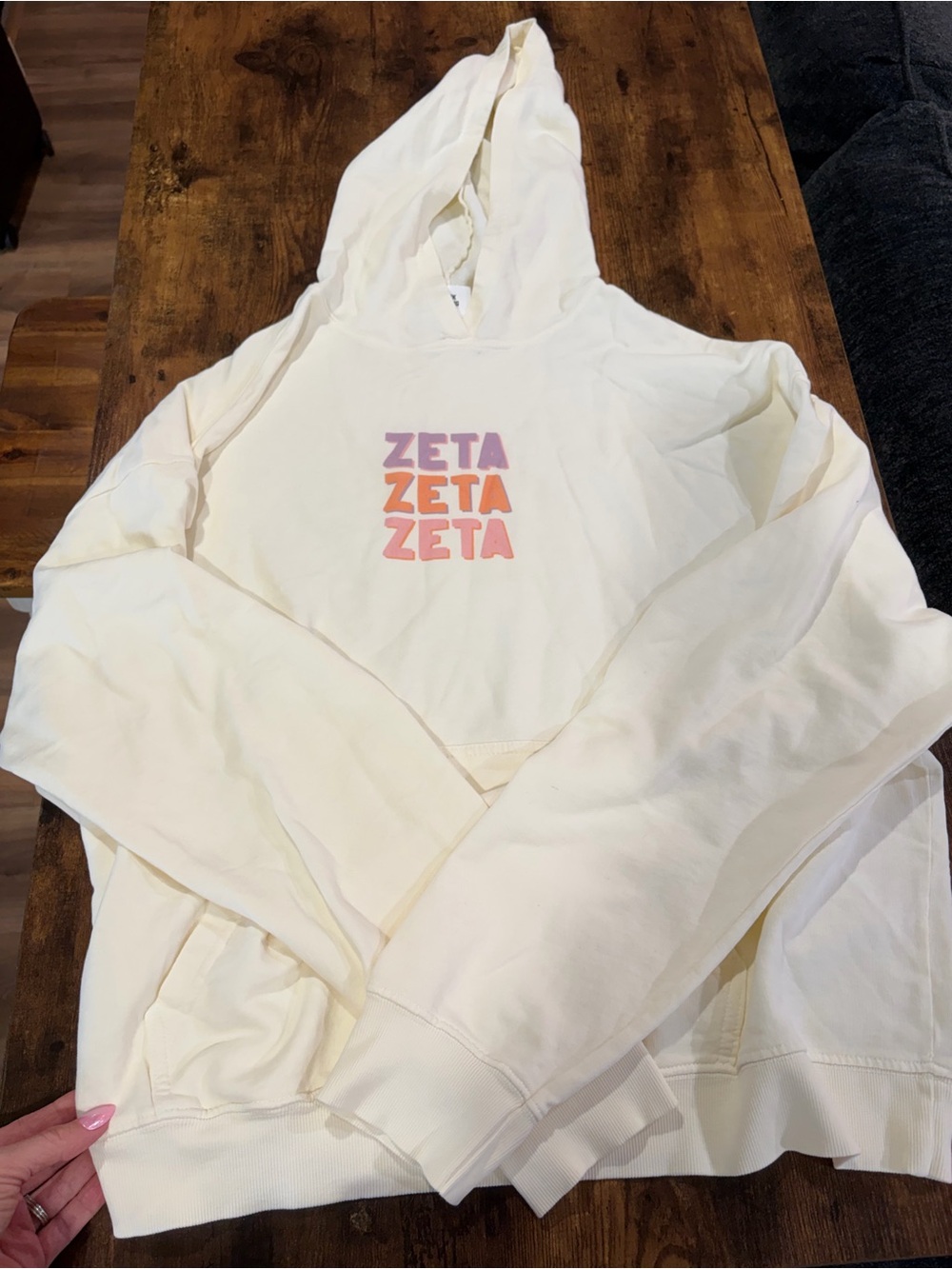 Light yellow ZETA graphic light sweatshirt